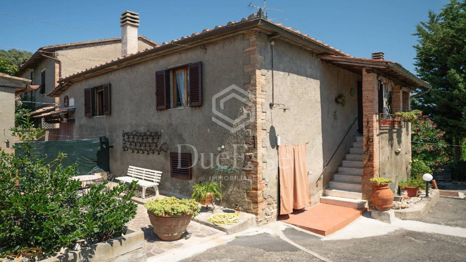 6 bedrooms Apartment in San Gimignano, Italy No. 268369