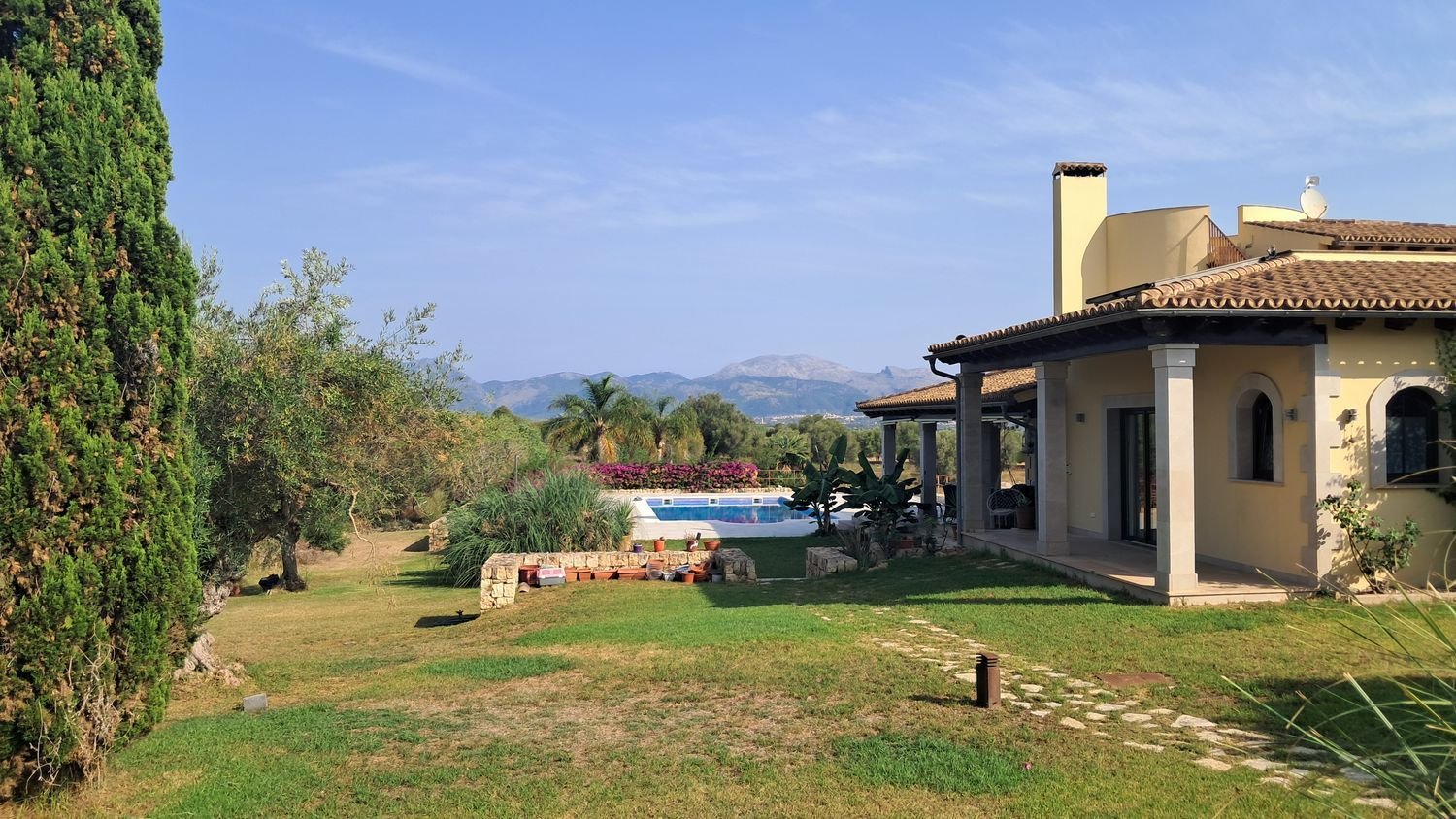 Casa de 4 dormitorios en Llubi, Spain No. 196142