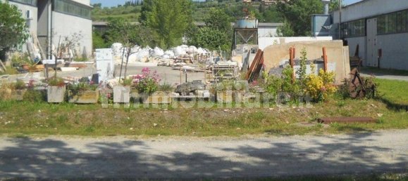 1066m² Warehouse in Casole d'Elsa, Italy No. 325347 3