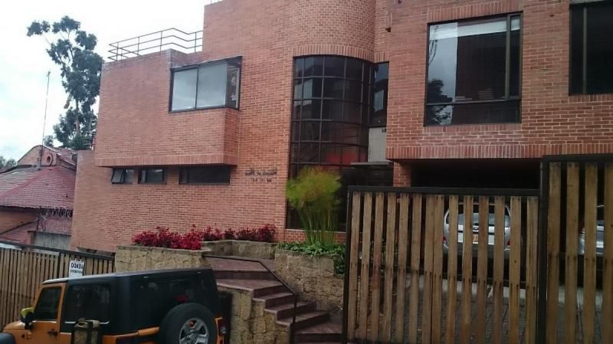 3 bedrooms House in Bogota, Colombia No. 11951