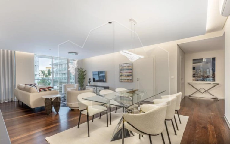 Apartamento de 2 dormitorios en Funchal, Portugal No. 159802