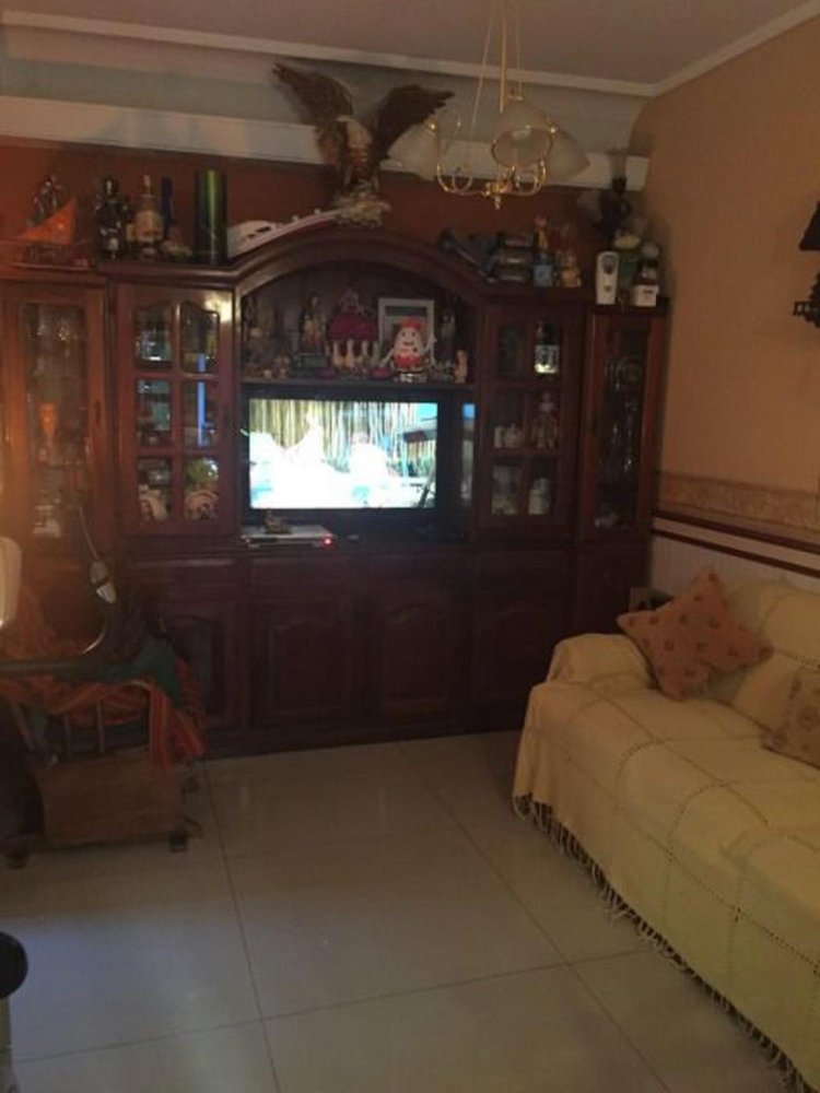 Casa T5 em Bermudez, Argentina N.º 20192