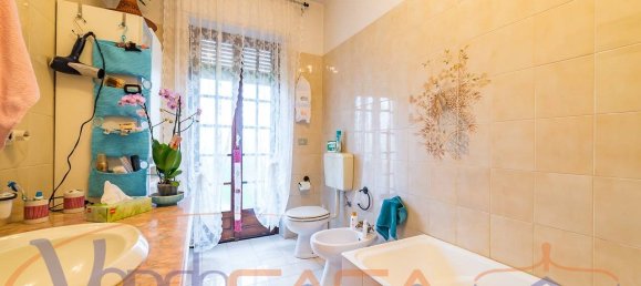 2 bedrooms Apartment in Cherasco, Italy No. 294047 17