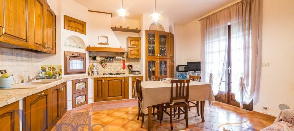 2 bedrooms Apartment in Cherasco, Italy No. 294047 7