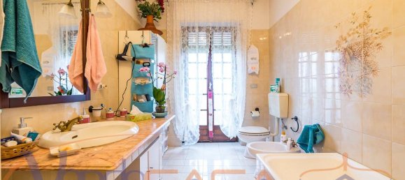 2 bedrooms Apartment in Cherasco, Italy No. 294047 16