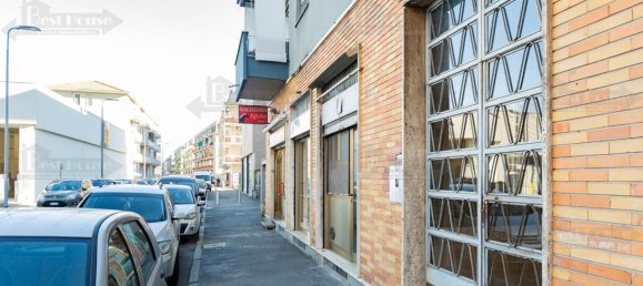 Studio in Milan, Italy No. 243945 18