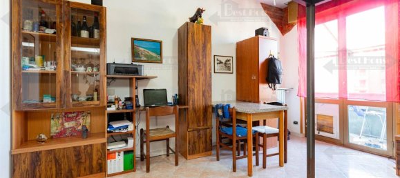 Studio in Milan, Italy No. 243945 7