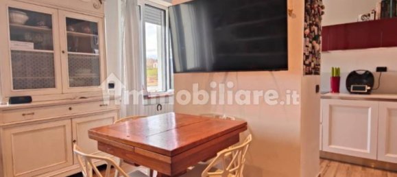2 bedrooms Apartment in Aulla, Italy No. 221227 5