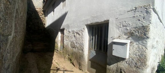 3 bedrooms House in Soalhaes, Portugal No. 26689 2