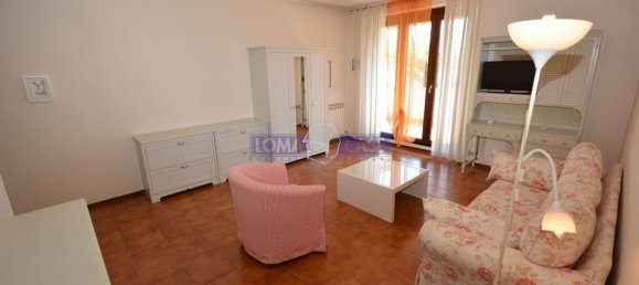 2 rooms Apartment in Lomagna, Italy No. 274089 3