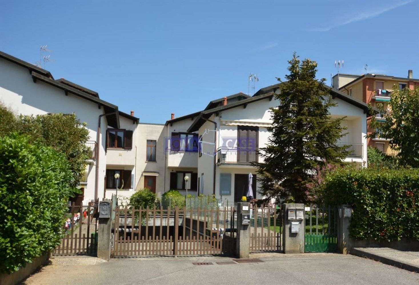 2 rooms Apartment in Lomagna, Italy No. 274089