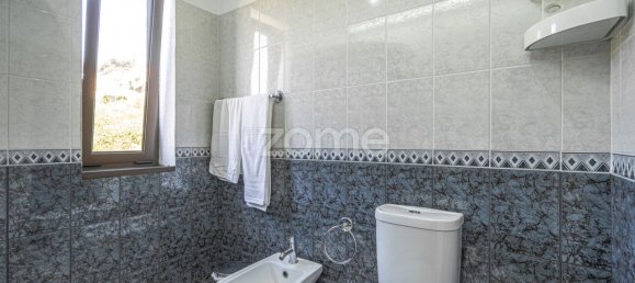 3 bedrooms House in Calheta, Portugal No. 146071 10