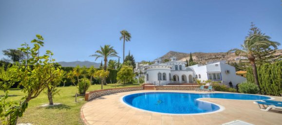 Villa de 4 dormitorios en Benalmádena, Spain No. 173014 32