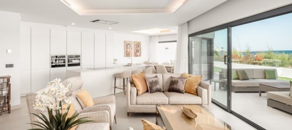 3 Schlafzimmer Stadthaus in Estepona, Spain, Nr. 139383 2