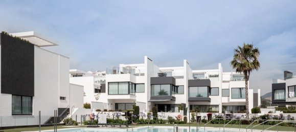 3 Schlafzimmer Stadthaus in Estepona, Spain, Nr. 139383 24