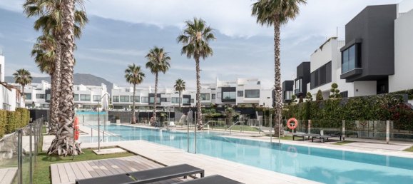 3 Schlafzimmer Stadthaus in Estepona, Spain, Nr. 139383 23