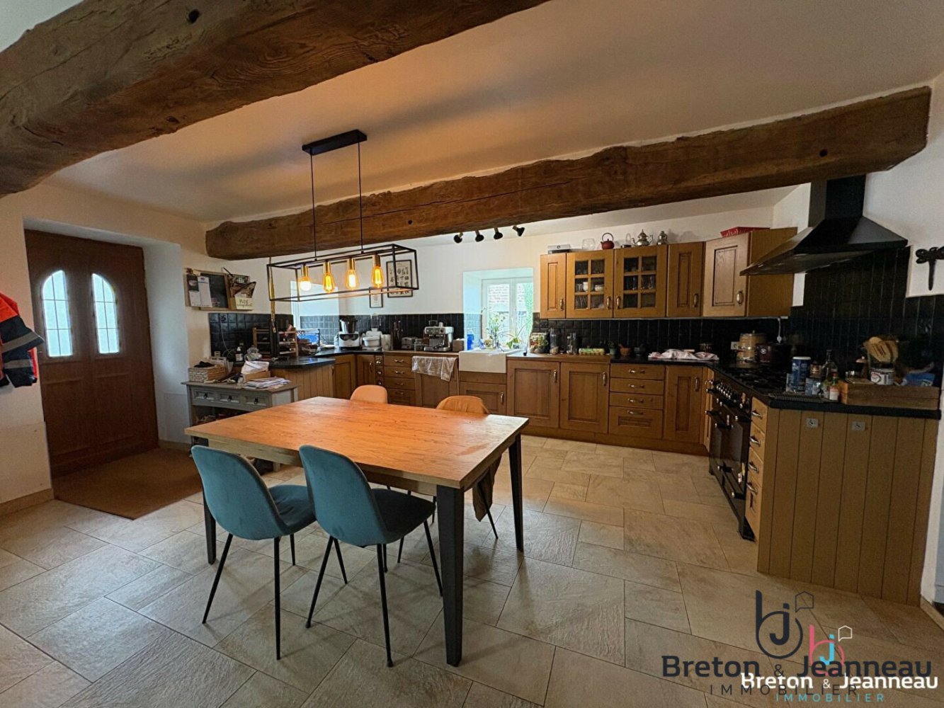 Casa de 4 dormitorios en Mayenne, France No. 357808