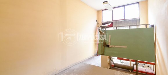 Propiedad comercial en Erba, Italy 65 m² No. 277971 4