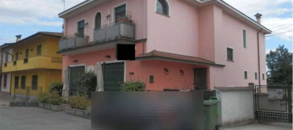 Коммерческая недвижимость с 4 комнатами в Пиццигеттоне, Италия № 95839 4