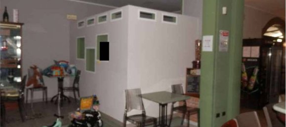 Коммерческая недвижимость с 4 комнатами в Пиццигеттоне, Италия № 95839 9