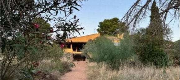 Apartamento de 3 dormitorios en València, Spain No. 159381 4