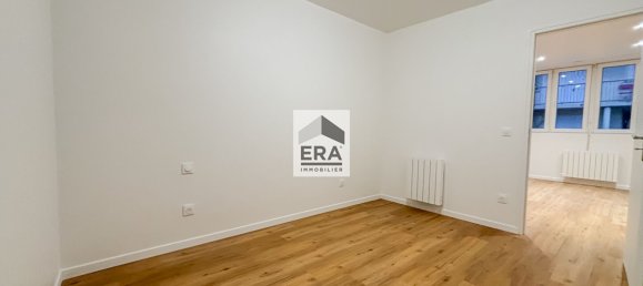 2 rooms Apartment in Athis-Mons, France No. 324003 3