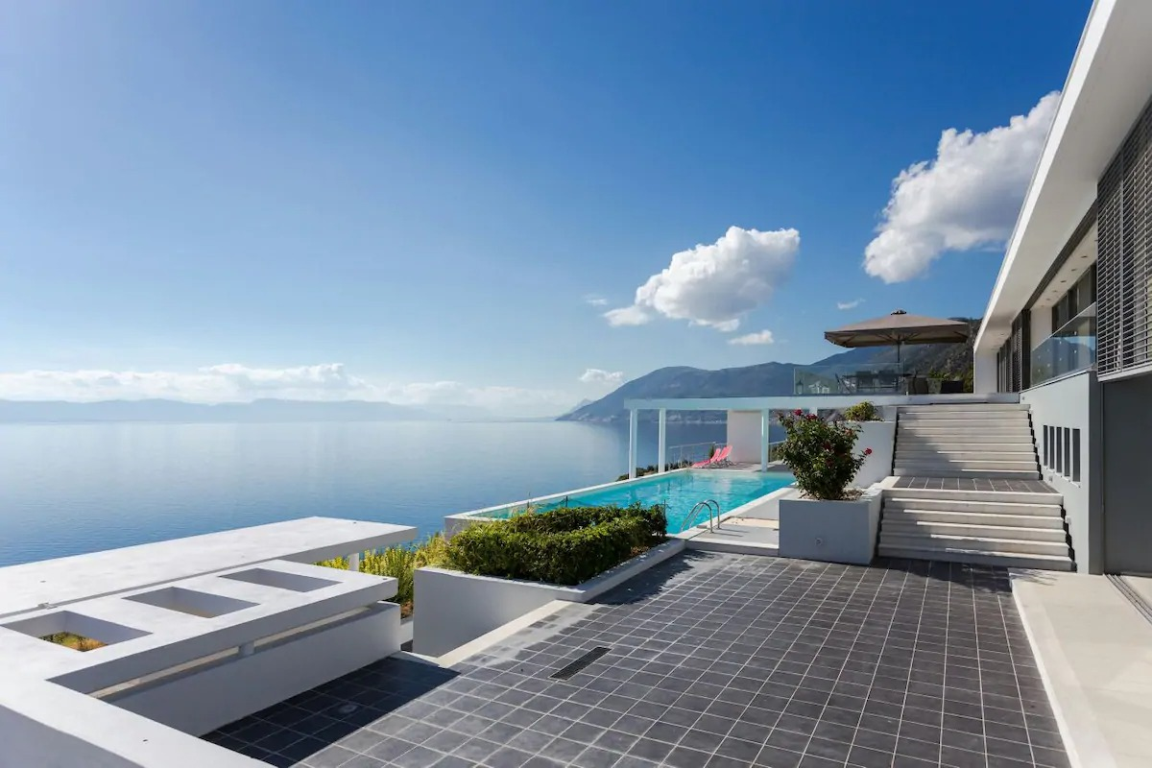 8 Schlafzimmer Villa in Euboea, Greece, Nr. 3978