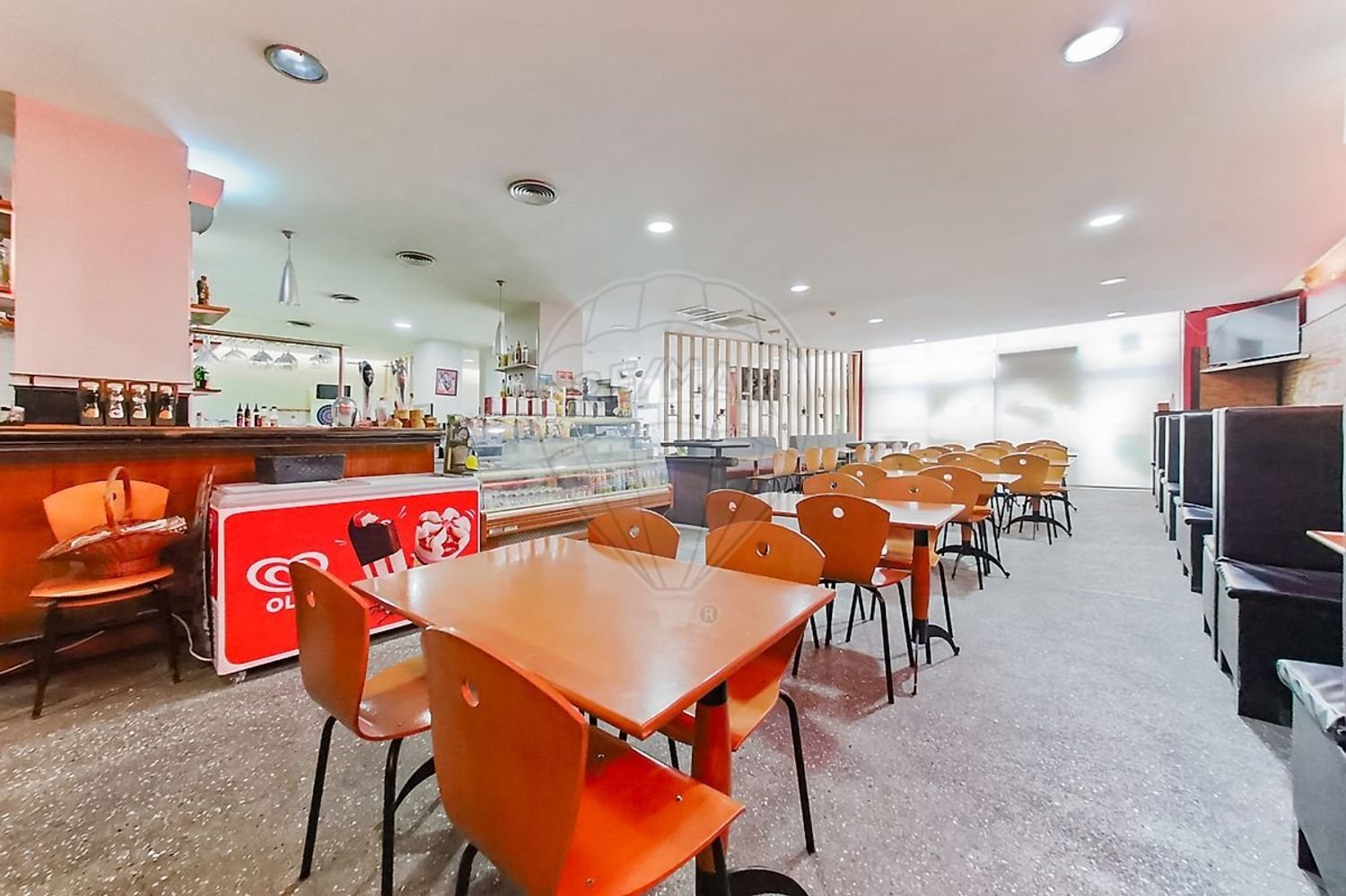 Lagerhaus in Santo Tirso, Portugal 282m², Nr. 47423