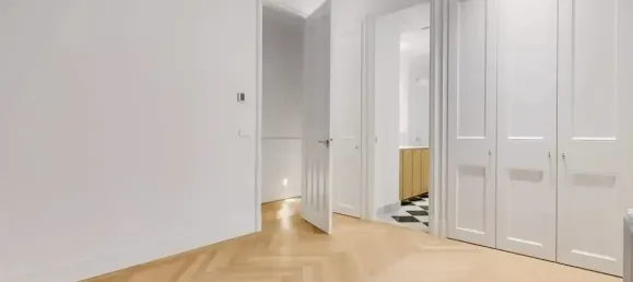 Квартира с 4 спальнями в Мадрид, Испания № 155105 16