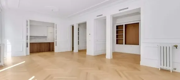 Квартира с 4 спальнями в Мадрид, Испания № 155105 12