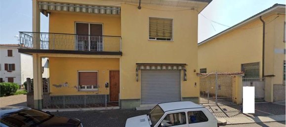 2 bedrooms House in Senna Lodigiana, Italy No. 264860 5