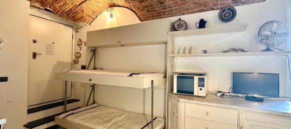 Estudio en Loano, Italy No. 234799 10