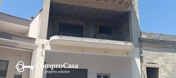 7 rooms Apartment in Vernole, Italy No. 298719 4