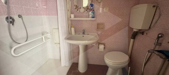 3 chambres Appartement à Bari, Italy No. 21092 7