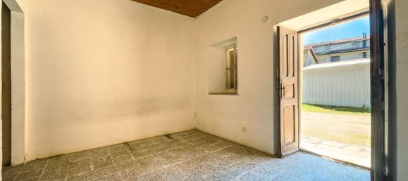 5 غرف نوم منزل في San Maurizio d'Opaglio, Italy رقم 377490 2