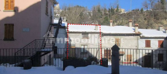 3 Schlafzimmer Wohnung in Monte Cerignone, Italy, Nr. 295875 8