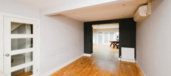 3 bedrooms House in Greenford, United Kingdom No. 6315 12