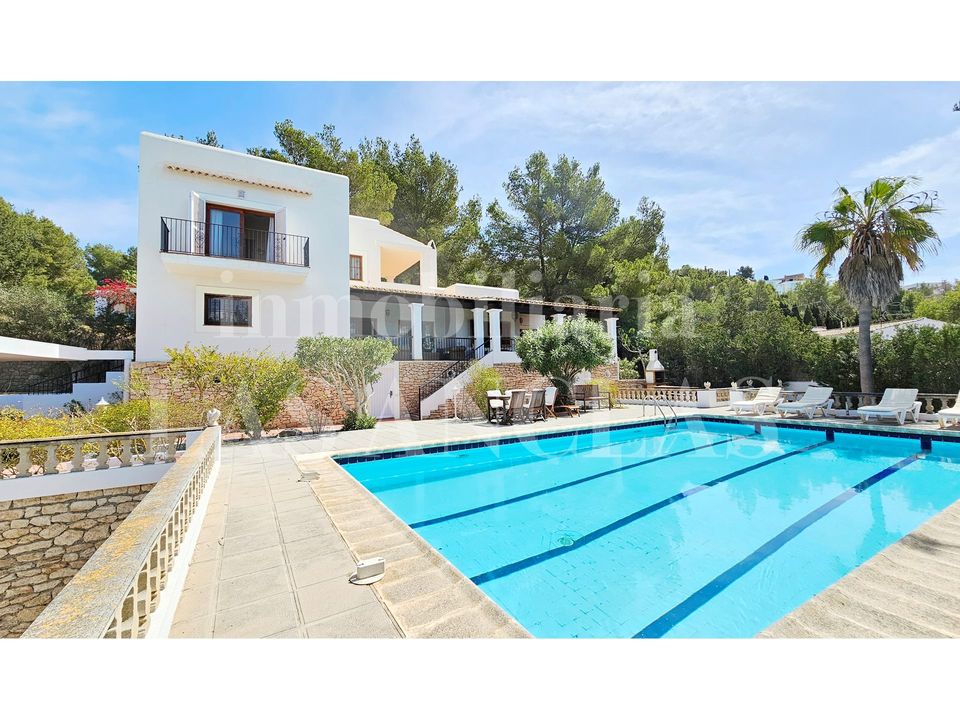 Villa de 5 dormitorios en Jesus, Spain No. 244673