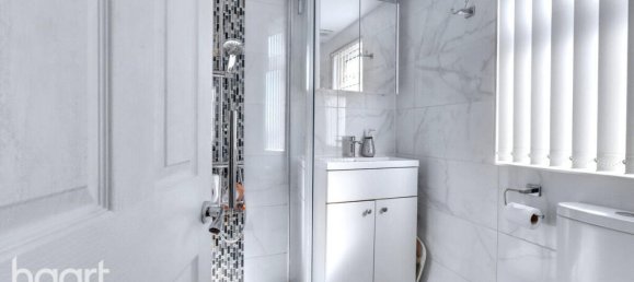 4 bedrooms House in Rainham, United Kingdom No. 4845 11