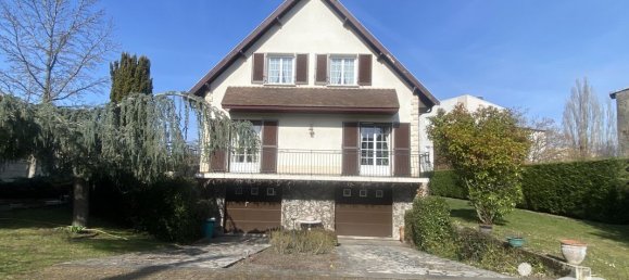 4 bedrooms House in Commentry, France No. 203822 3