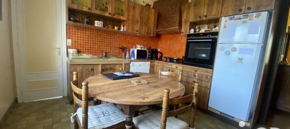 4 bedrooms House in Commentry, France No. 203822 7