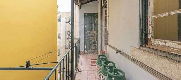 4 bedrooms Apartment in Lisbon, Portugal No. 89983 23