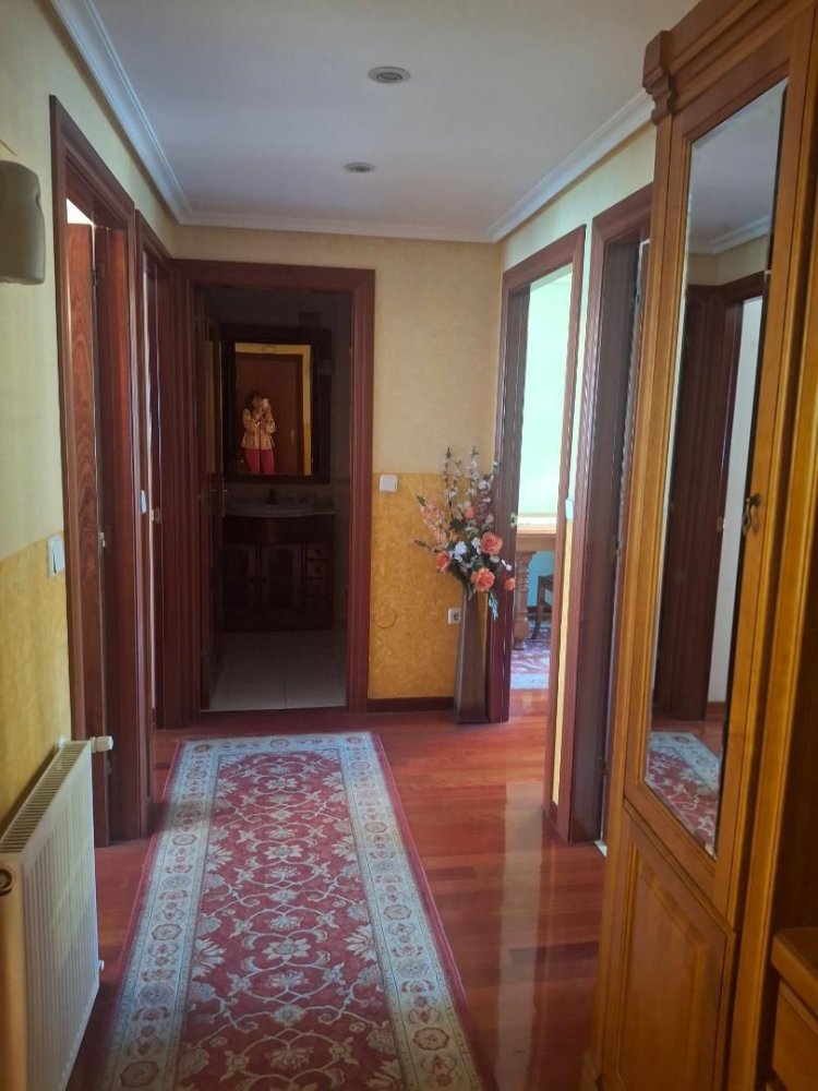 2 Schlafzimmer Wohnung in Oviedo, Spain, Nr. 230110