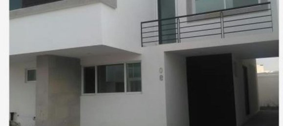 Casa de 3 dormitorios en Querétaro, Mexico No. 167661 2