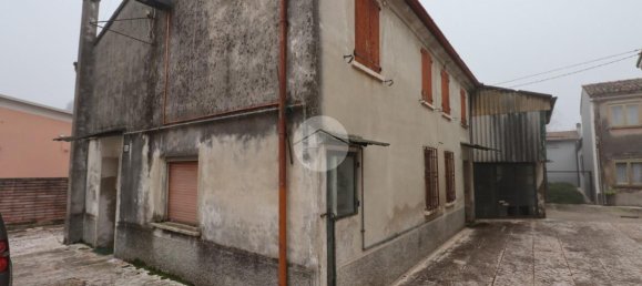 9 rooms House in Mantua, Italy No. 247776 8