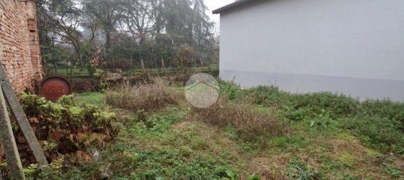 9 rooms House in Mantua, Italy No. 247776 3