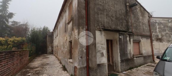 9 rooms House in Mantua, Italy No. 247776 11