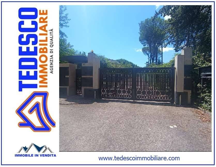 1000m² Land in Benevento, Italy No. 302231