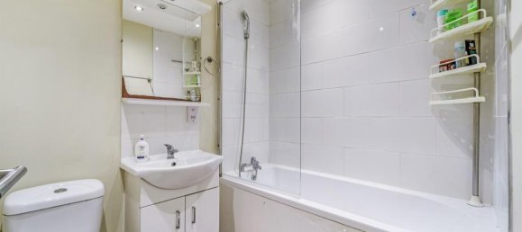 1 chambre Appartement à Feltham, United Kingdom No. 9858 8