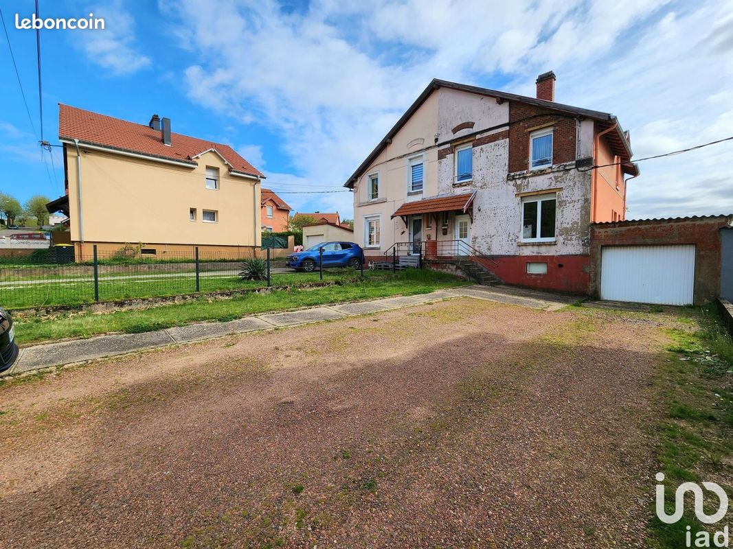 Casa T3 em Petite-Rosselle, France N.º 70700